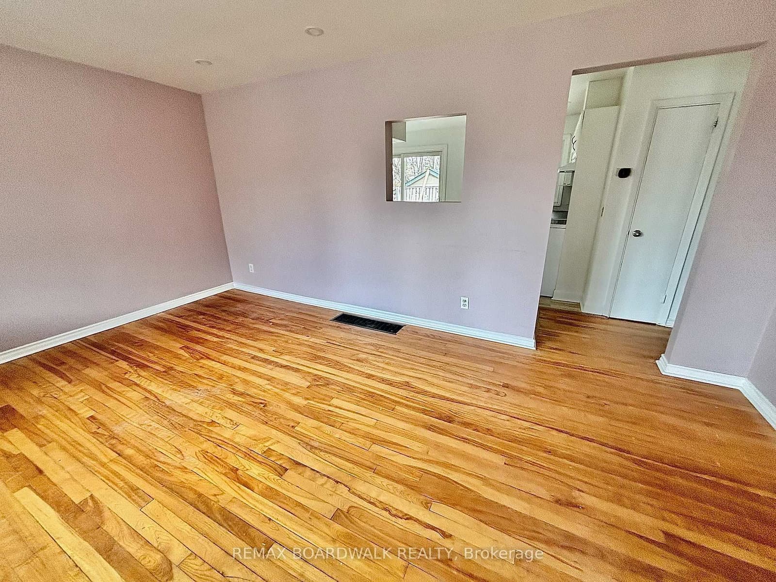 379 ST DENIS Street, Ottawa, ON — photo 2