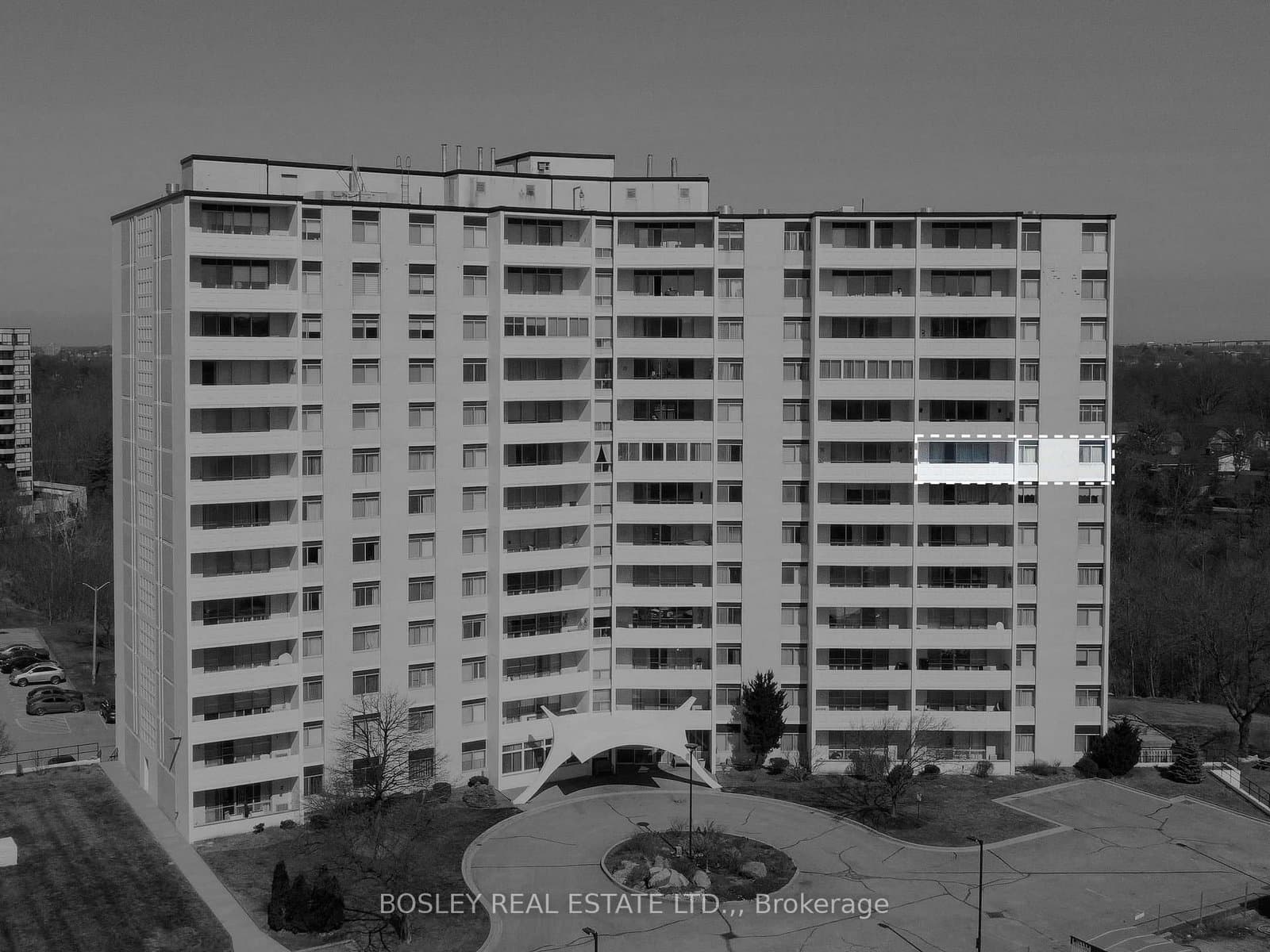 808 - 15 Towering Heights Boulevard, St. Catharines, ON — photo 2