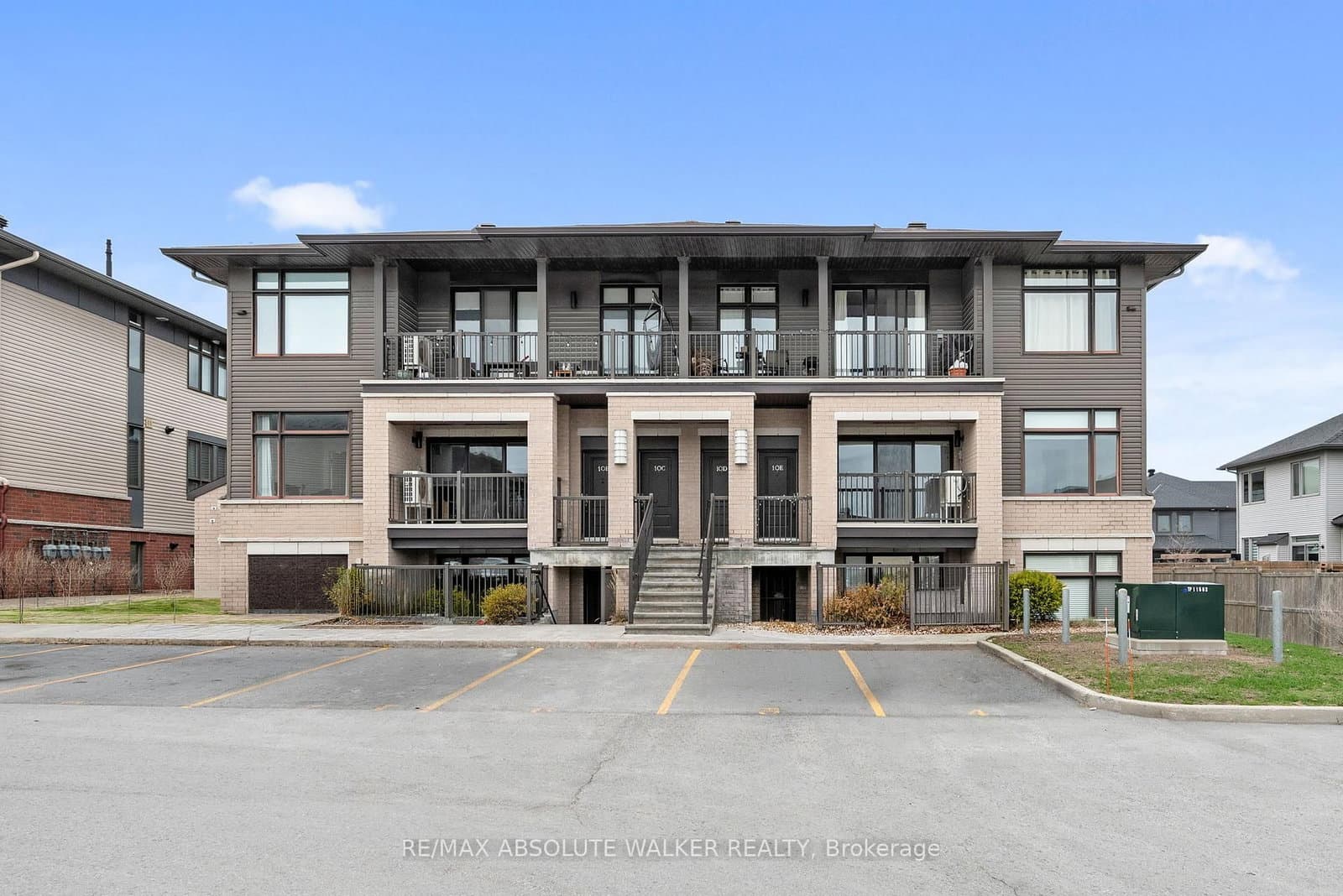 E - 10 Jaguar Private, Ottawa, ON