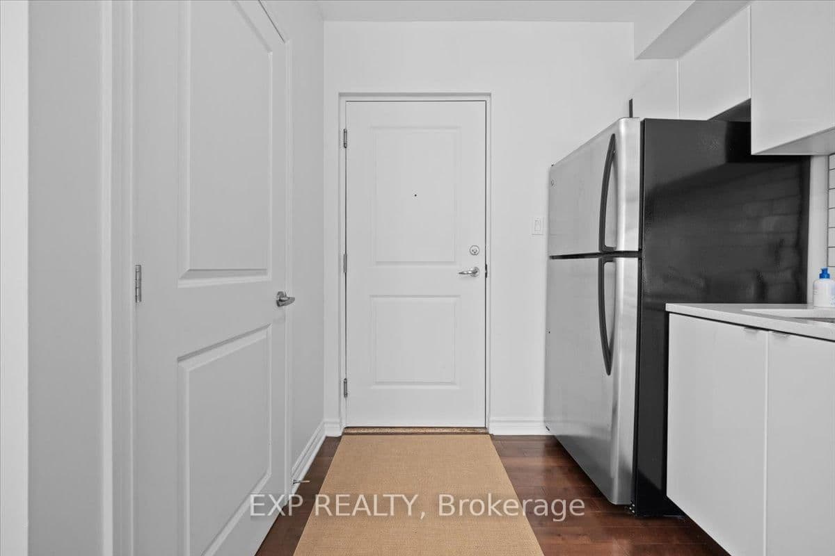 121 - 429 Kent Street, Ottawa, ON — photo 2