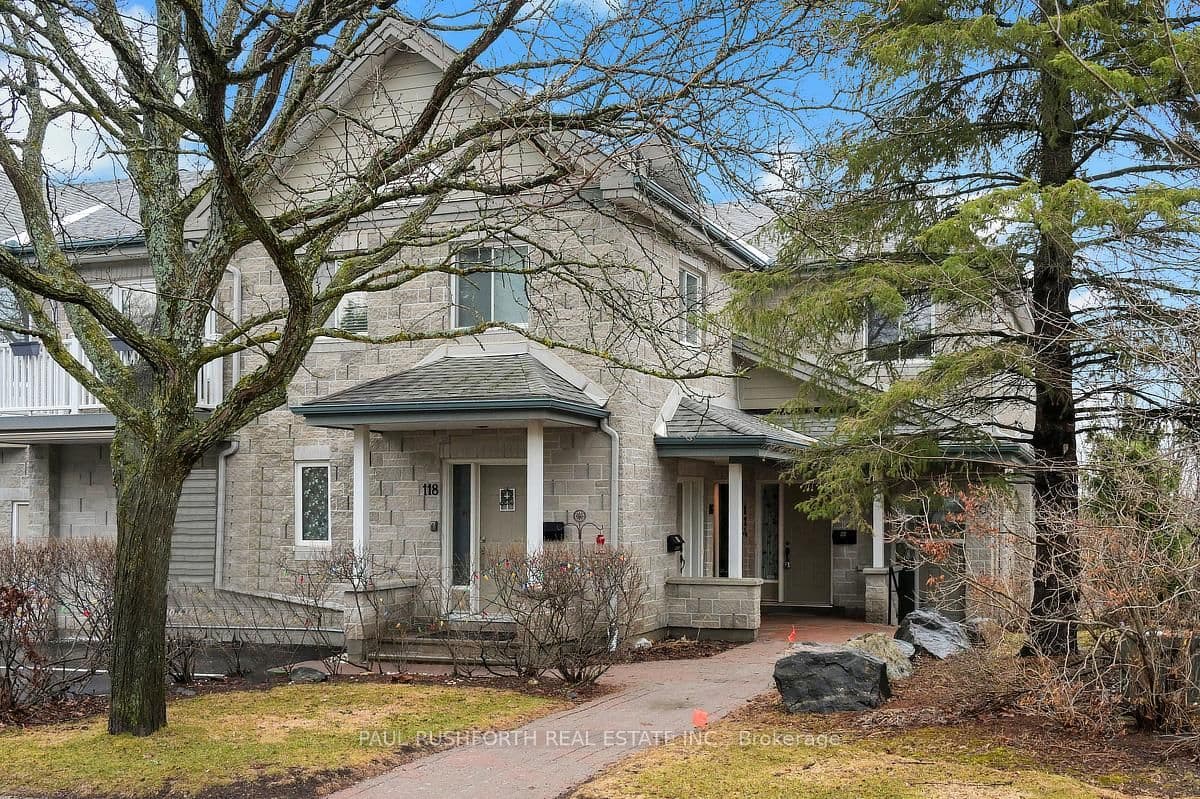 112 Robson Court, Ottawa, ON