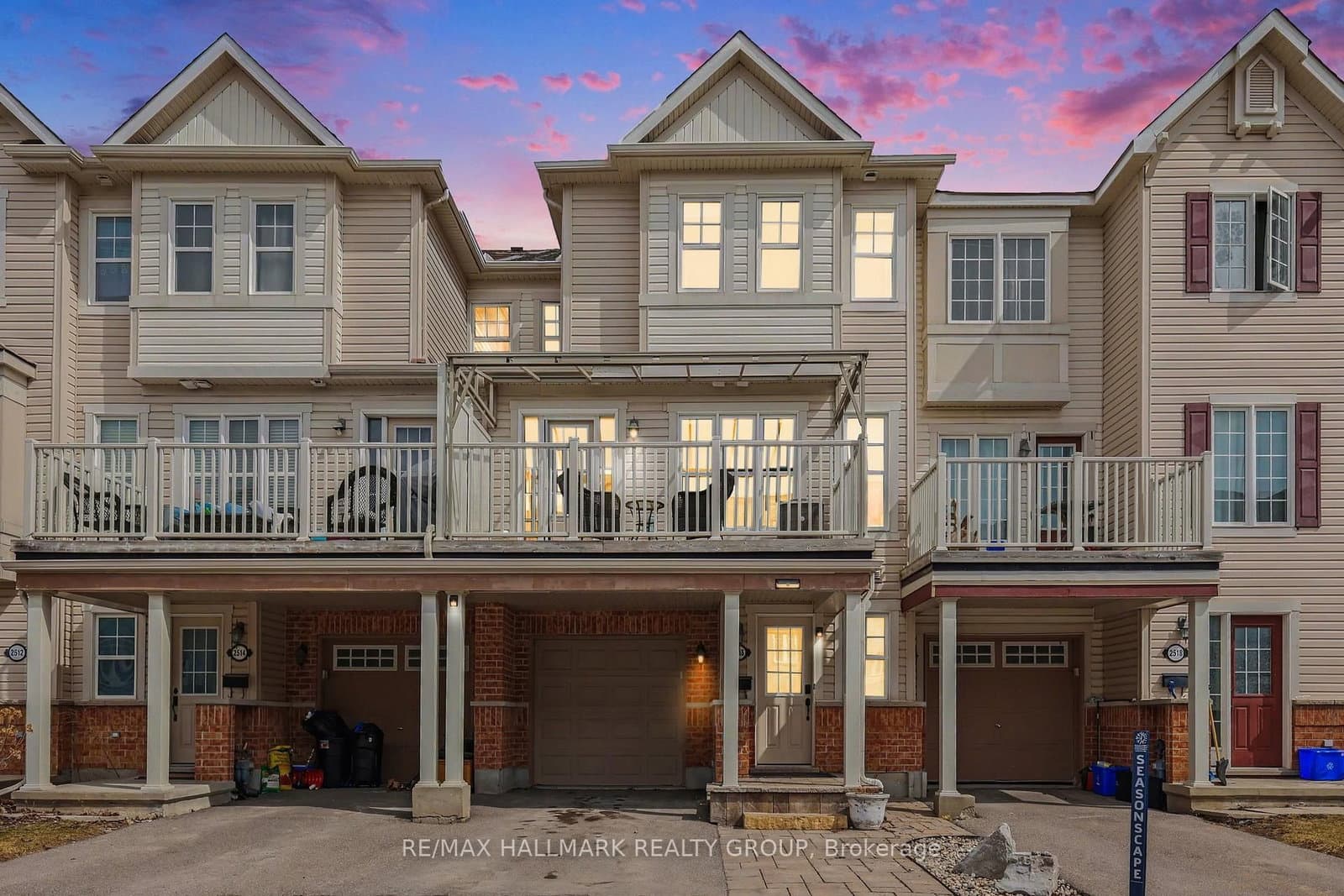 2516 Nutgrove Avenue, Ottawa, ON