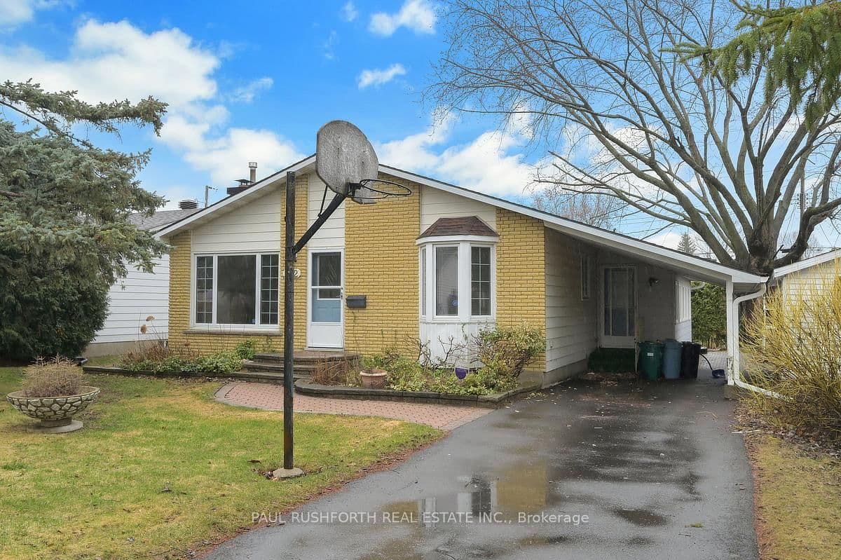 302 Roxdale Avenue, Orleans, ON