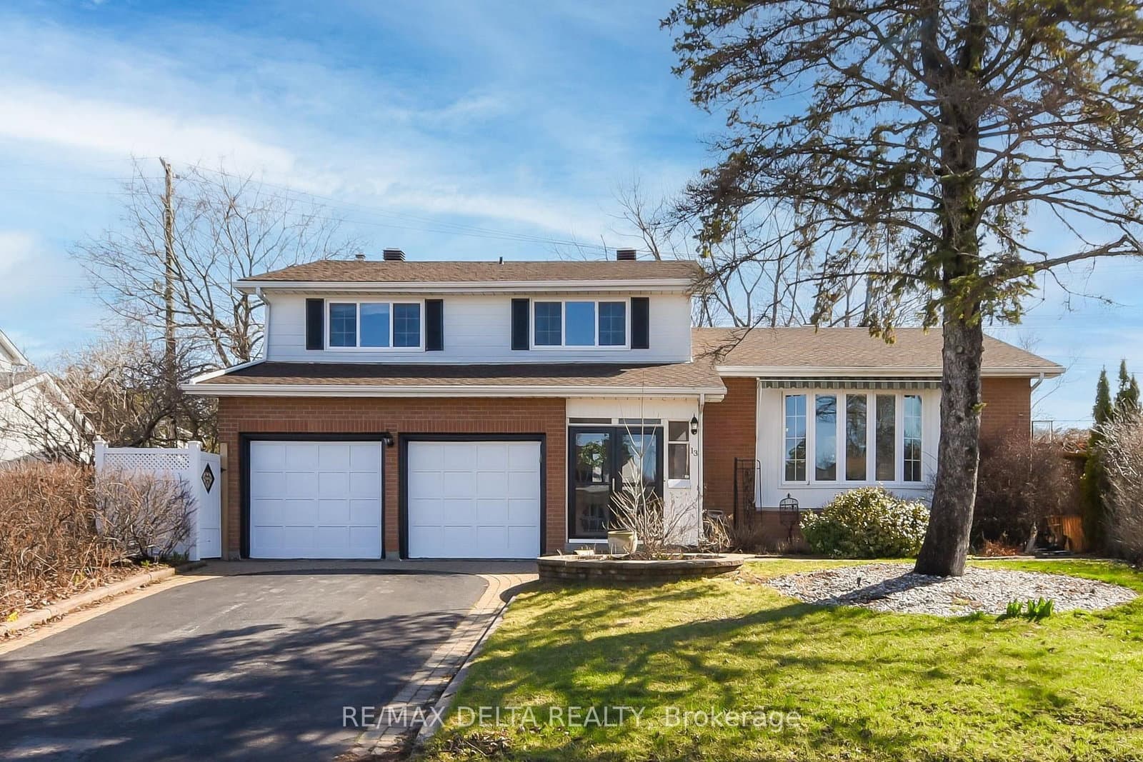 13 Parklane Court, Ottawa, ON