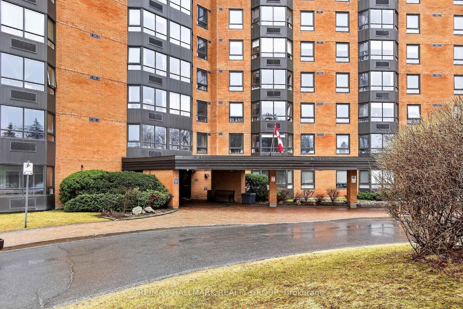 305 - 80 Sandcastle Drive, Ottawa, ON — photo 2