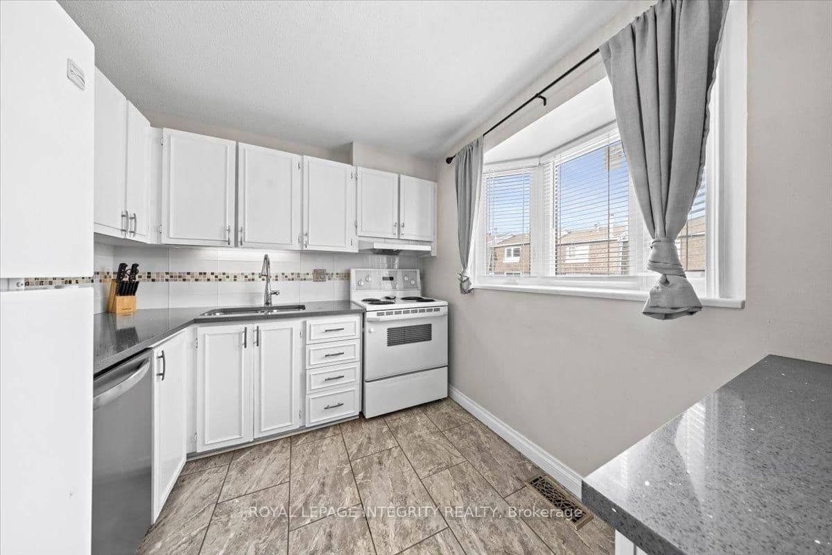 C - 1771 Lamoureux Drive, Ottawa, ON — photo 3