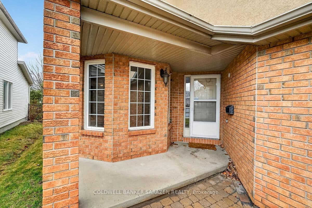 33 Rialto Way, Ottawa, ON — photo 3