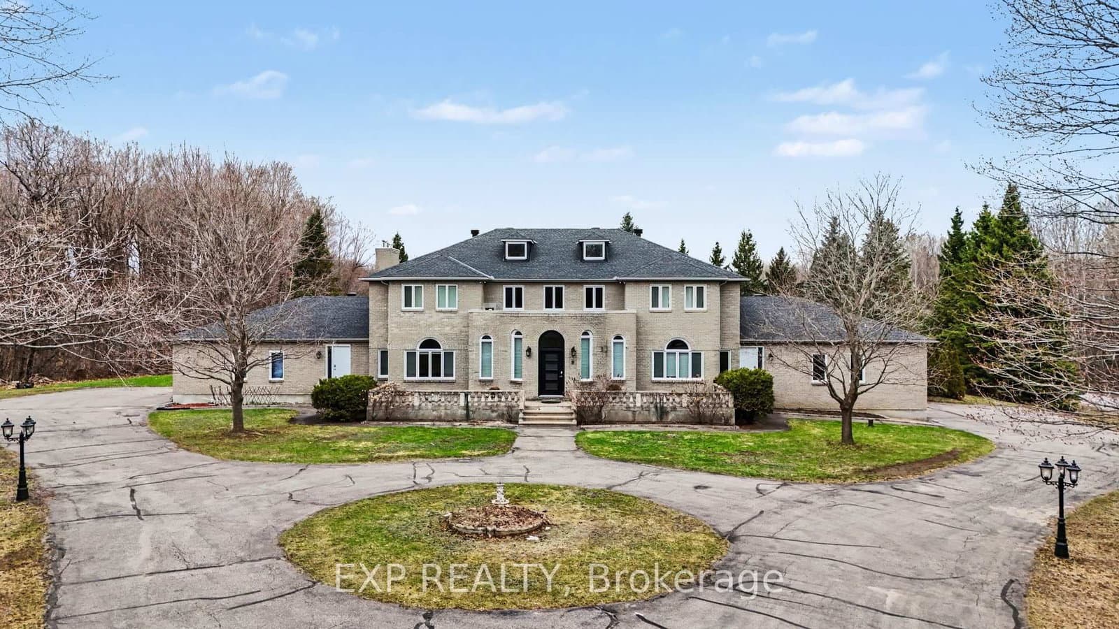 5749 Knights Drive, Ottawa, ON — photo 2