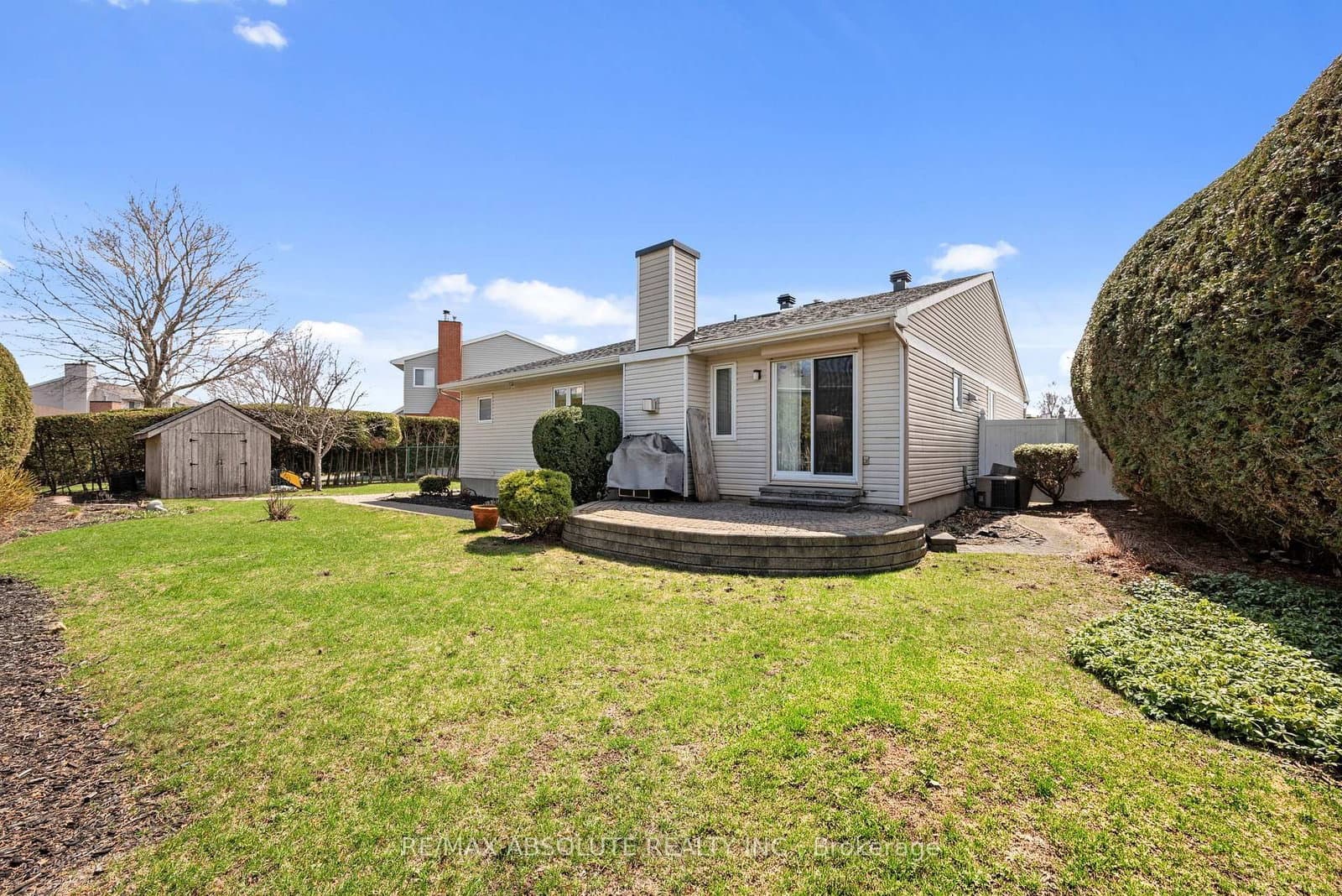 28 Halley Street, Barrhaven, ON — photo 3