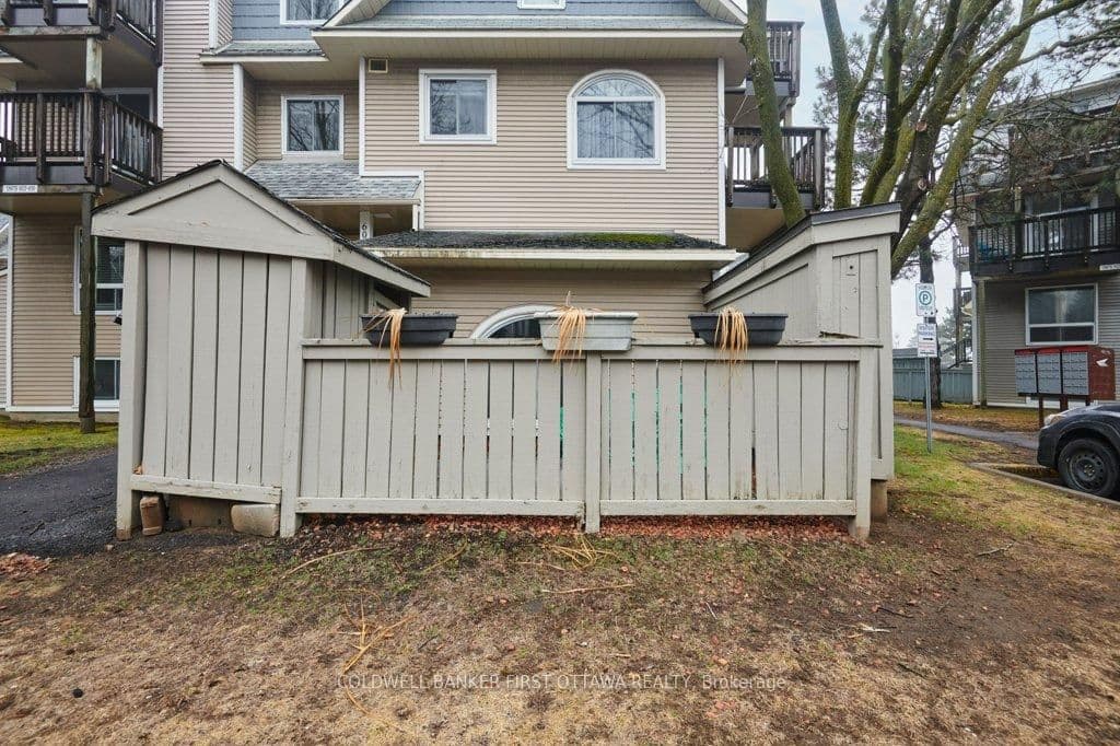 604 Tanguay Court, Ottawa, ON — photo 2