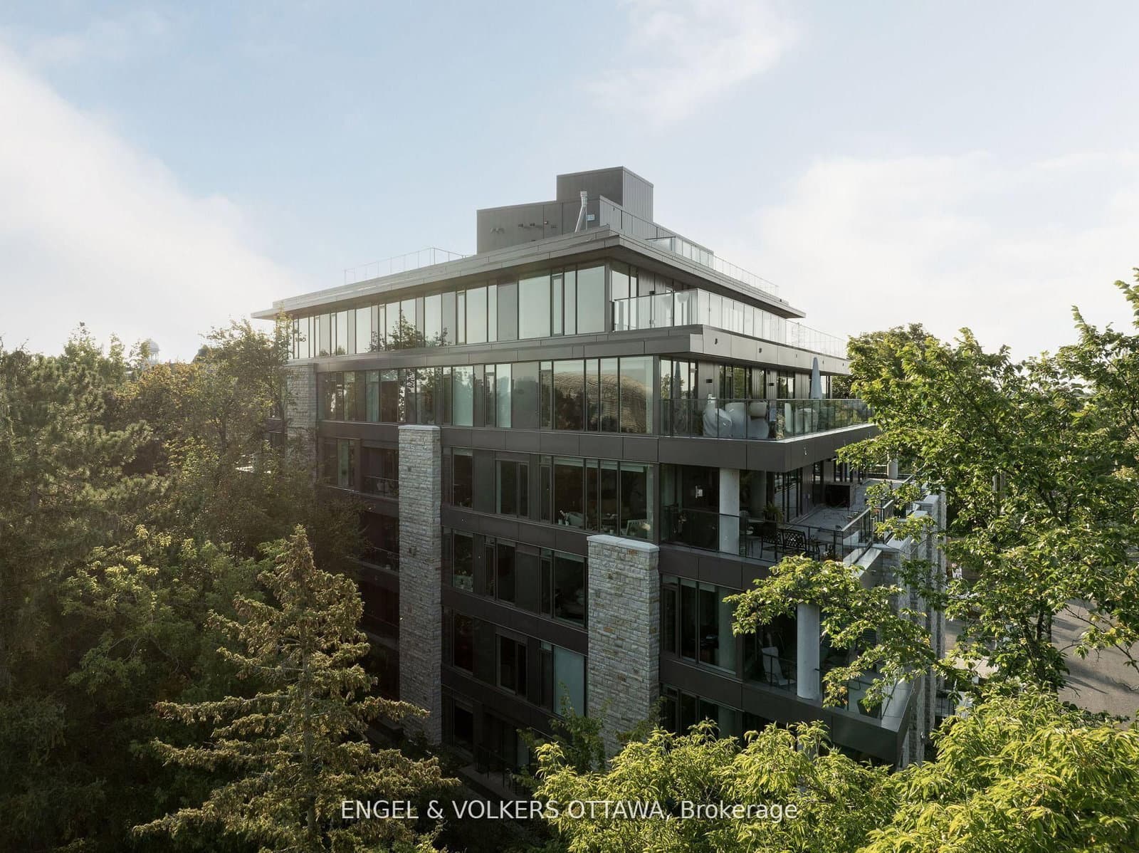 201 - 11 Galt Street, Ottawa, ON