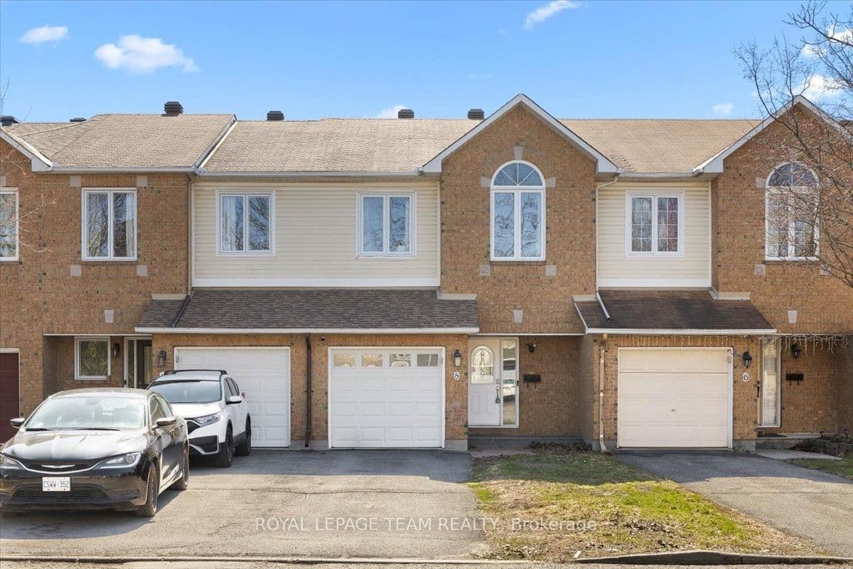 8 Crownridge Drive, Ottawa, ON