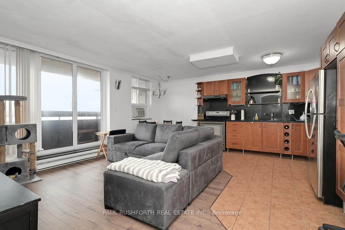 1517 - 2000 Jasmine Crescent, Ottawa, ON — photo 2