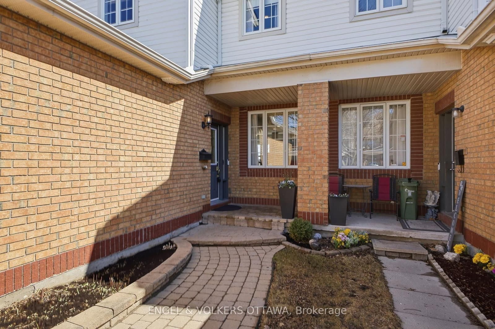 50 Carwood Circle, Ottawa, ON — photo 2