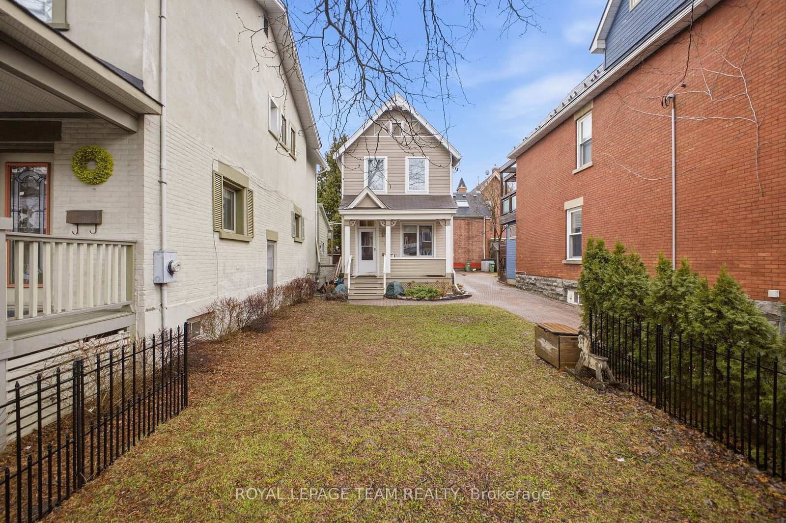 92 Third Avenue, Ottawa, ON — photo 2