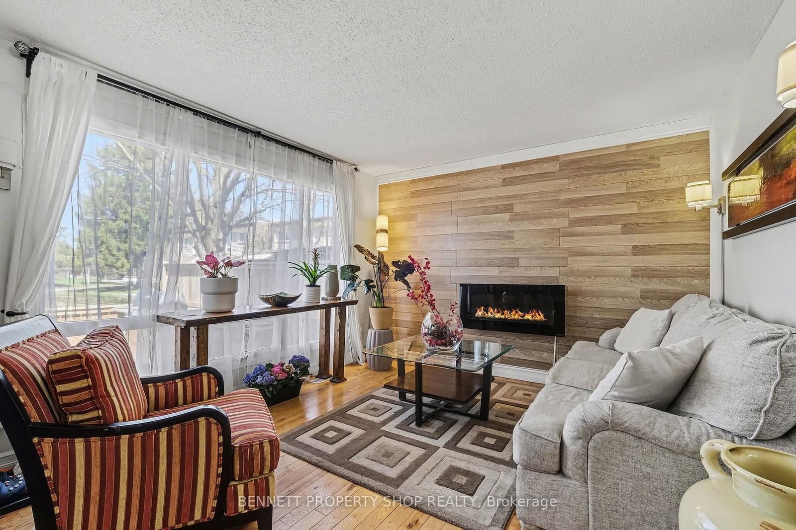 156 Rutherford Court, Ottawa, ON — photo 3