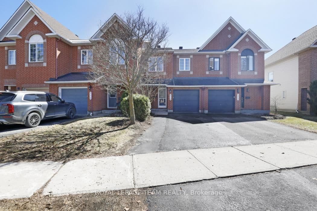 576 Chardonnay Drive, Ottawa, ON