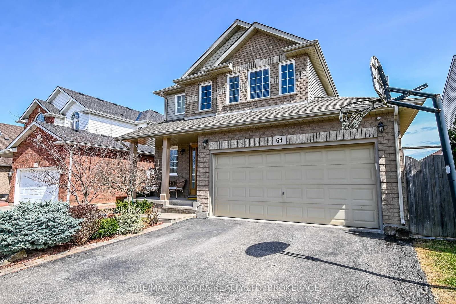 64 WESTLAND Street, St. Catharines, ON — photo 2