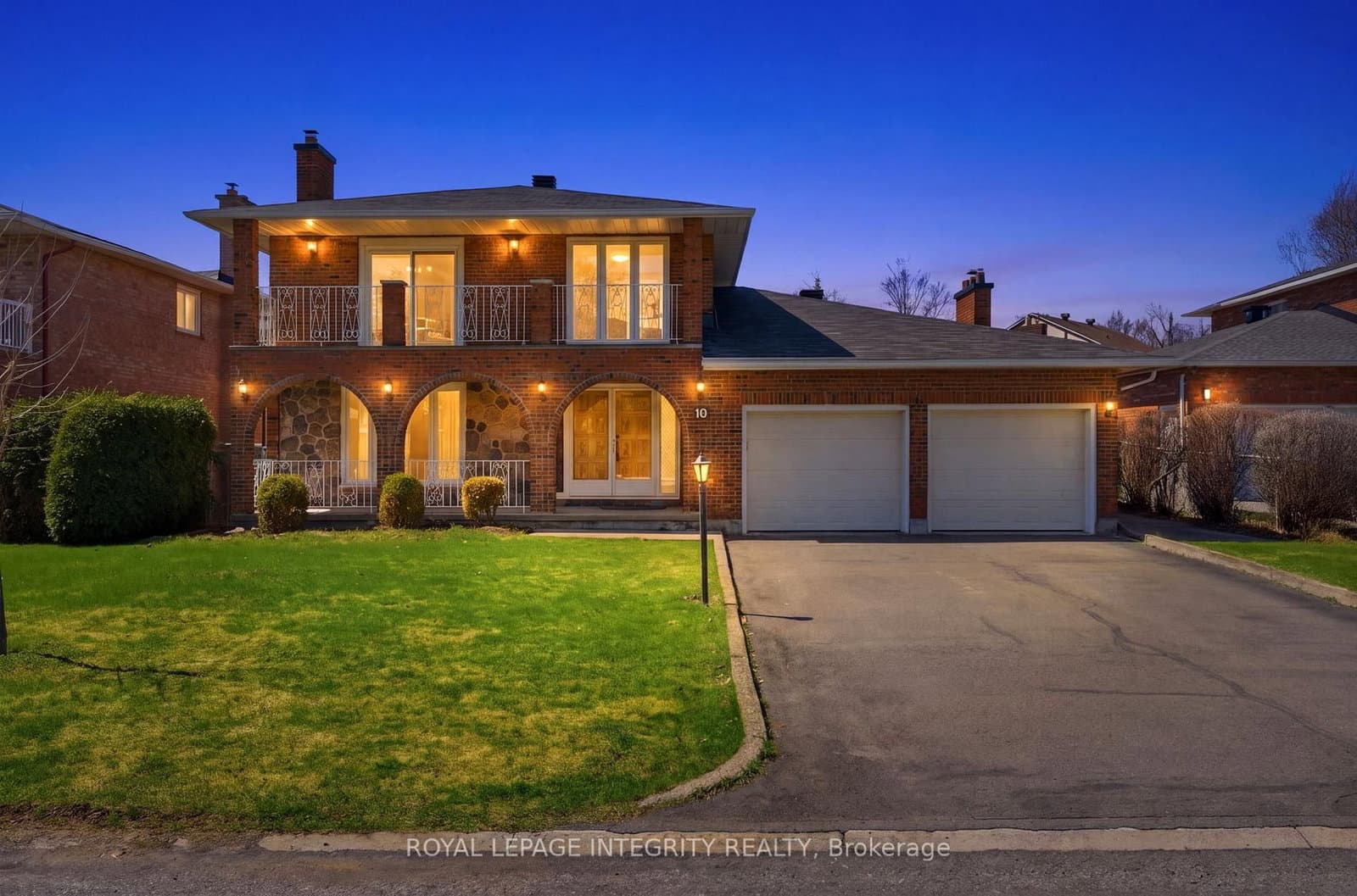 10 Parmalea Crescent, Ottawa, ON