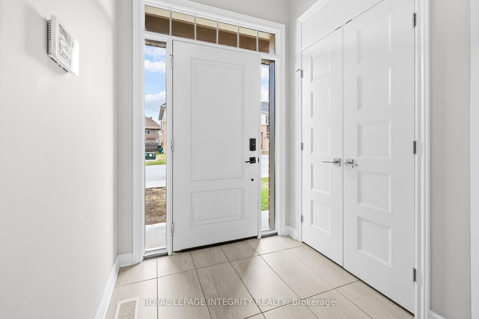 821 Indica Street, Ottawa, ON — photo 3