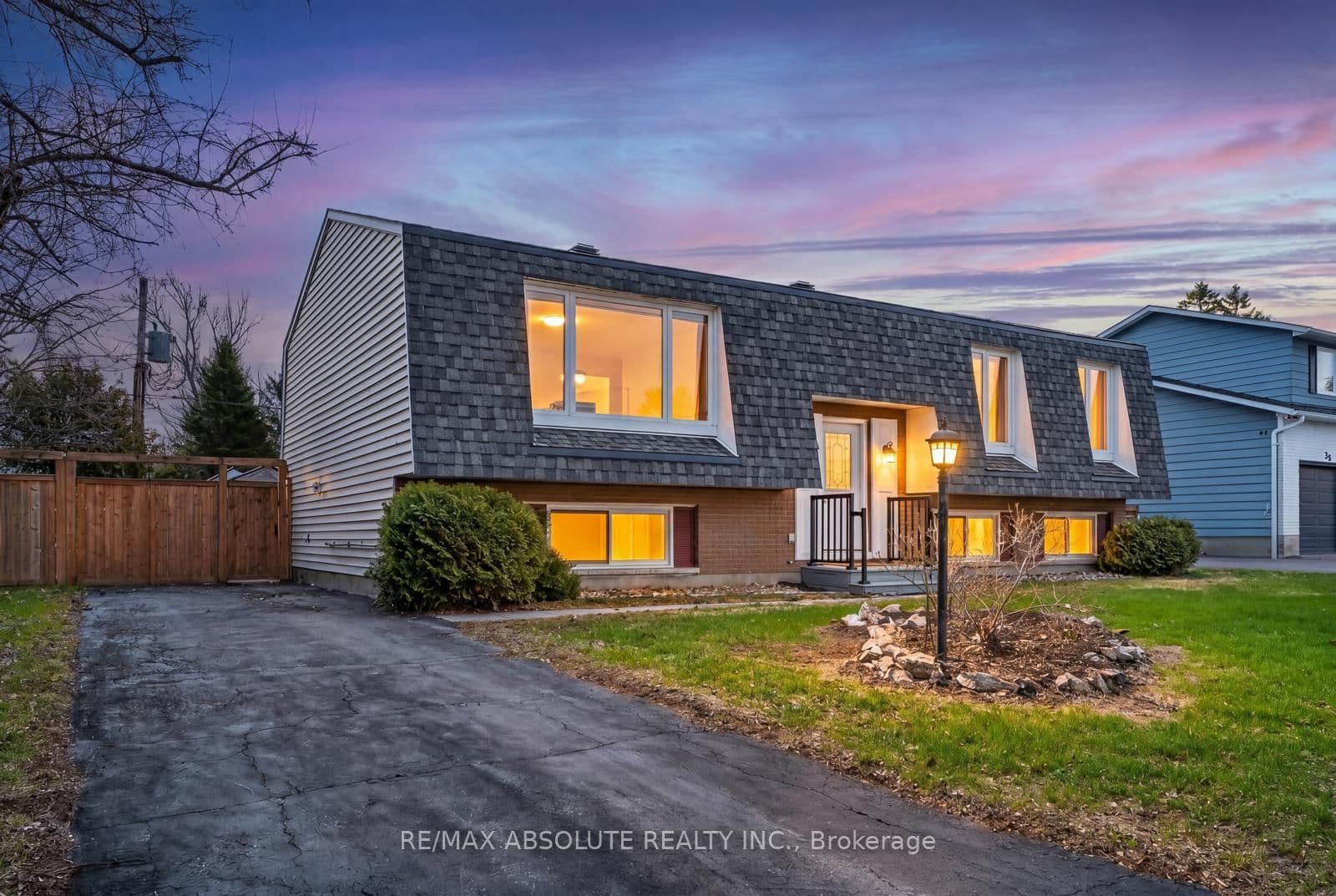 33 Owlshead Road, Munster, ON