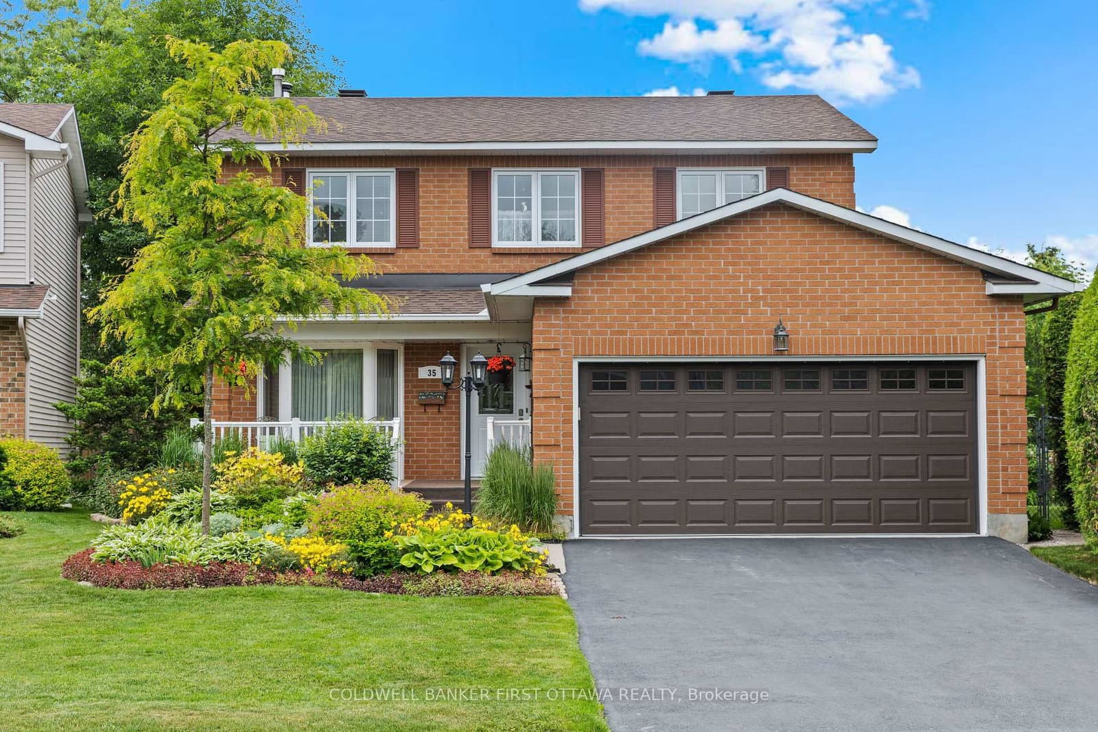 35 Dressler Drive, Kanata, ON