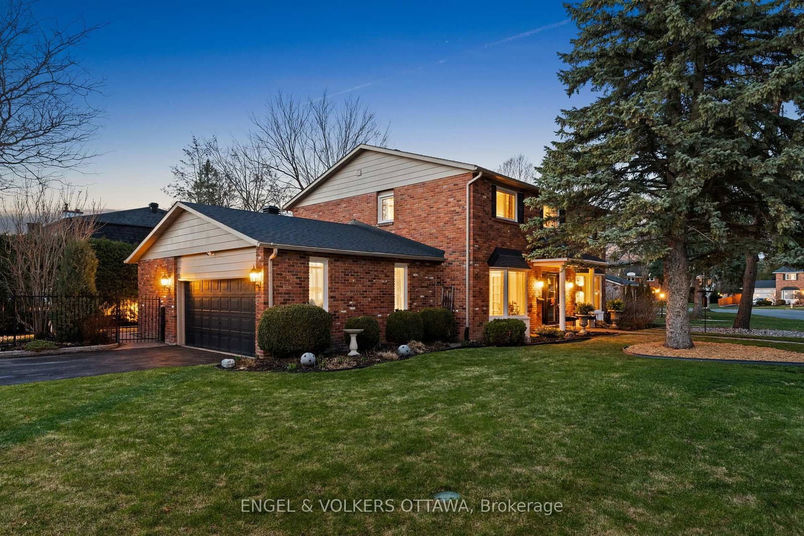 1 Erinlea Court, Nepean, ON — photo 2