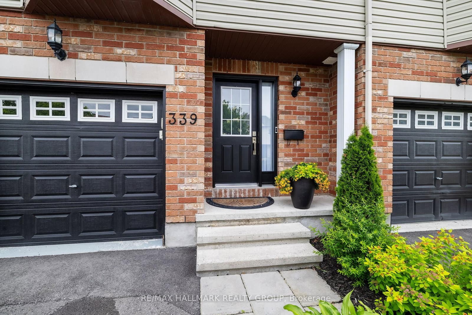 339 Brigitta Street, Ottawa, ON — photo 2