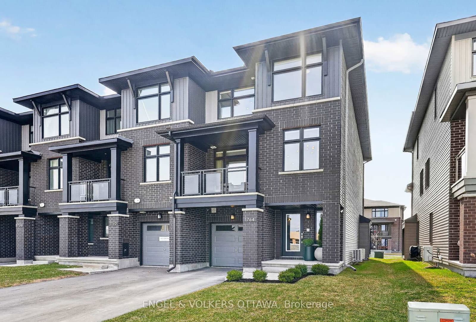 1764 Crux Road, Orleans, ON