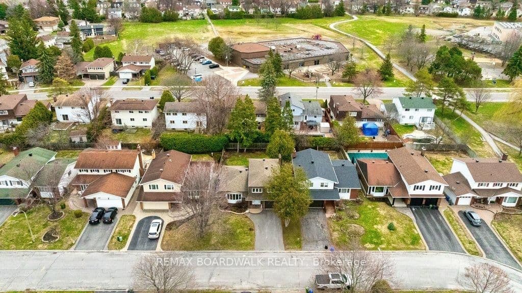 1703 Fieldstone Crescent, Ottawa, ON — photo 3