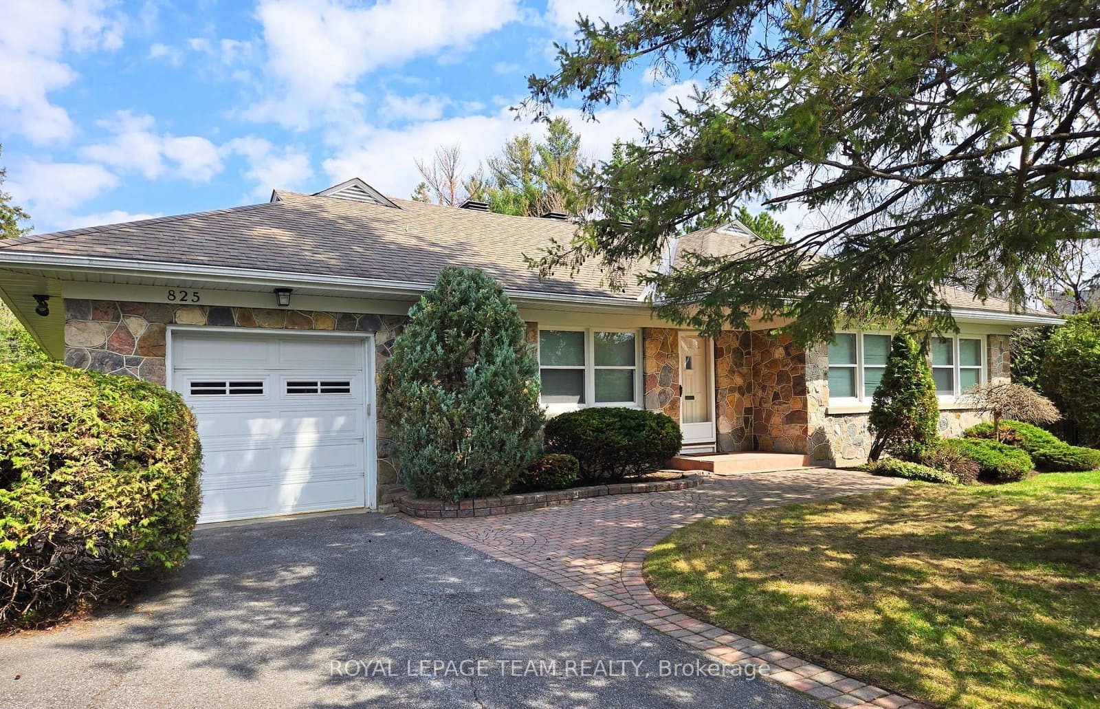 825 Killeen Avenue, Ottawa, ON