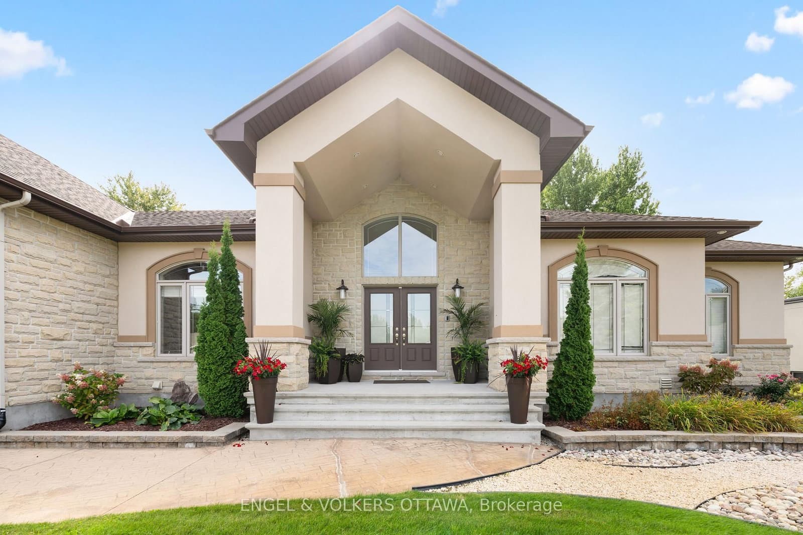 6652 Pebble Trail Way, Greely, ON