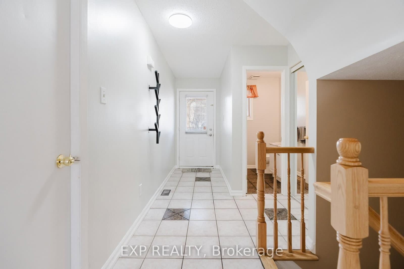 378 Valade Crescent, Orleans, ON — photo 3