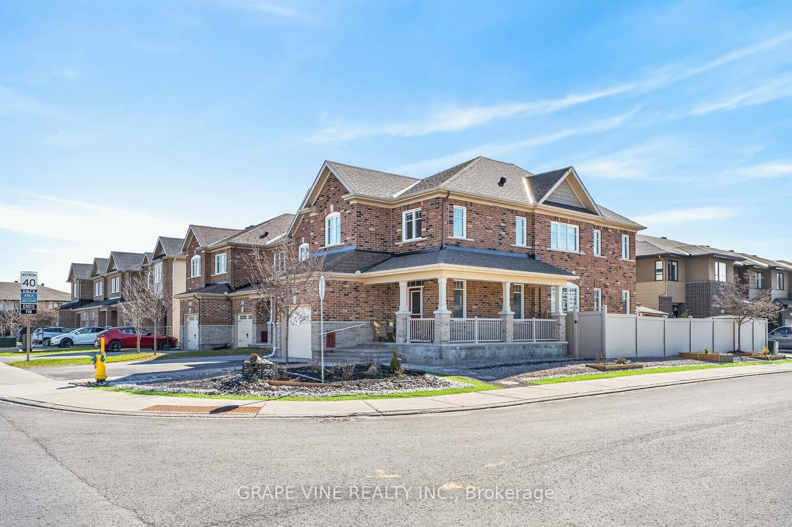 55 TAPADERO Avenue, Ottawa, ON — photo 2