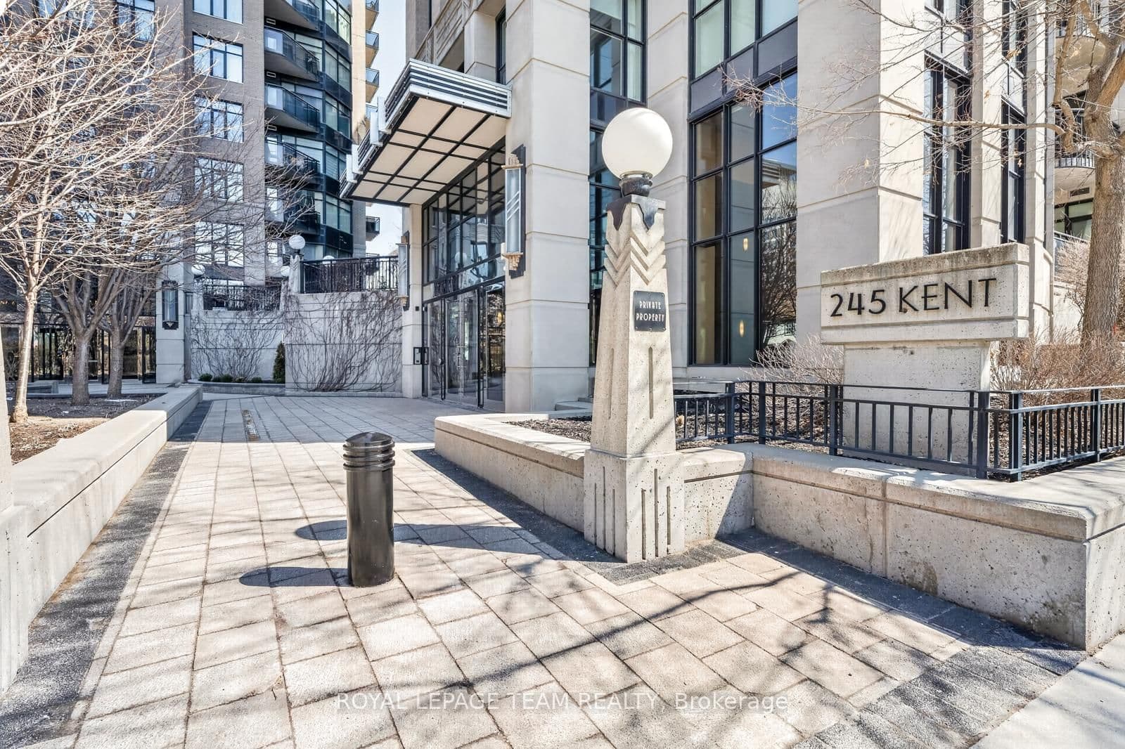 1101 - 245 KENT Street, Ottawa, ON — photo 2