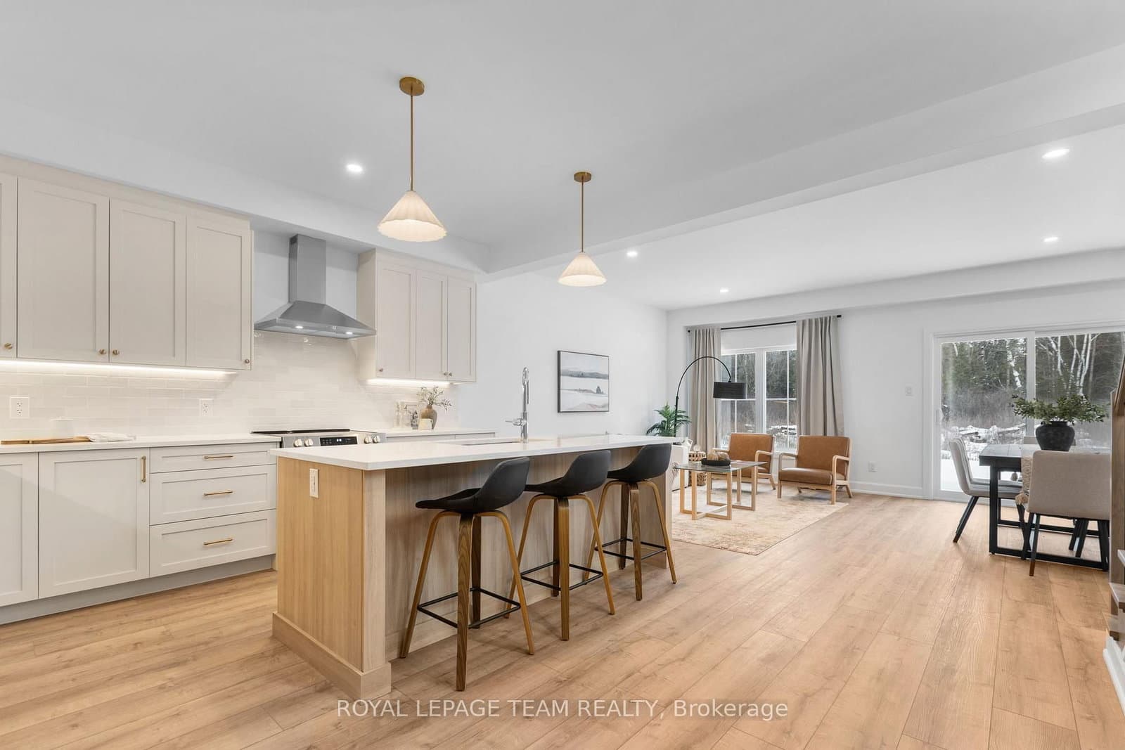 758 TAILSLIDE Private, Carp, ON — photo 2