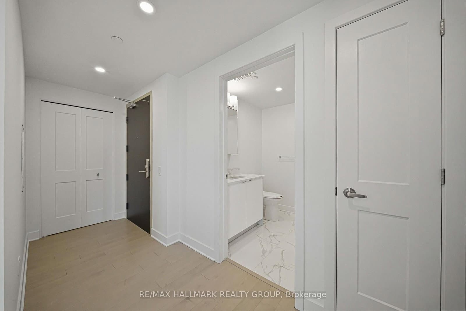 1407 - 180 George Street, Ottawa, ON — photo 2