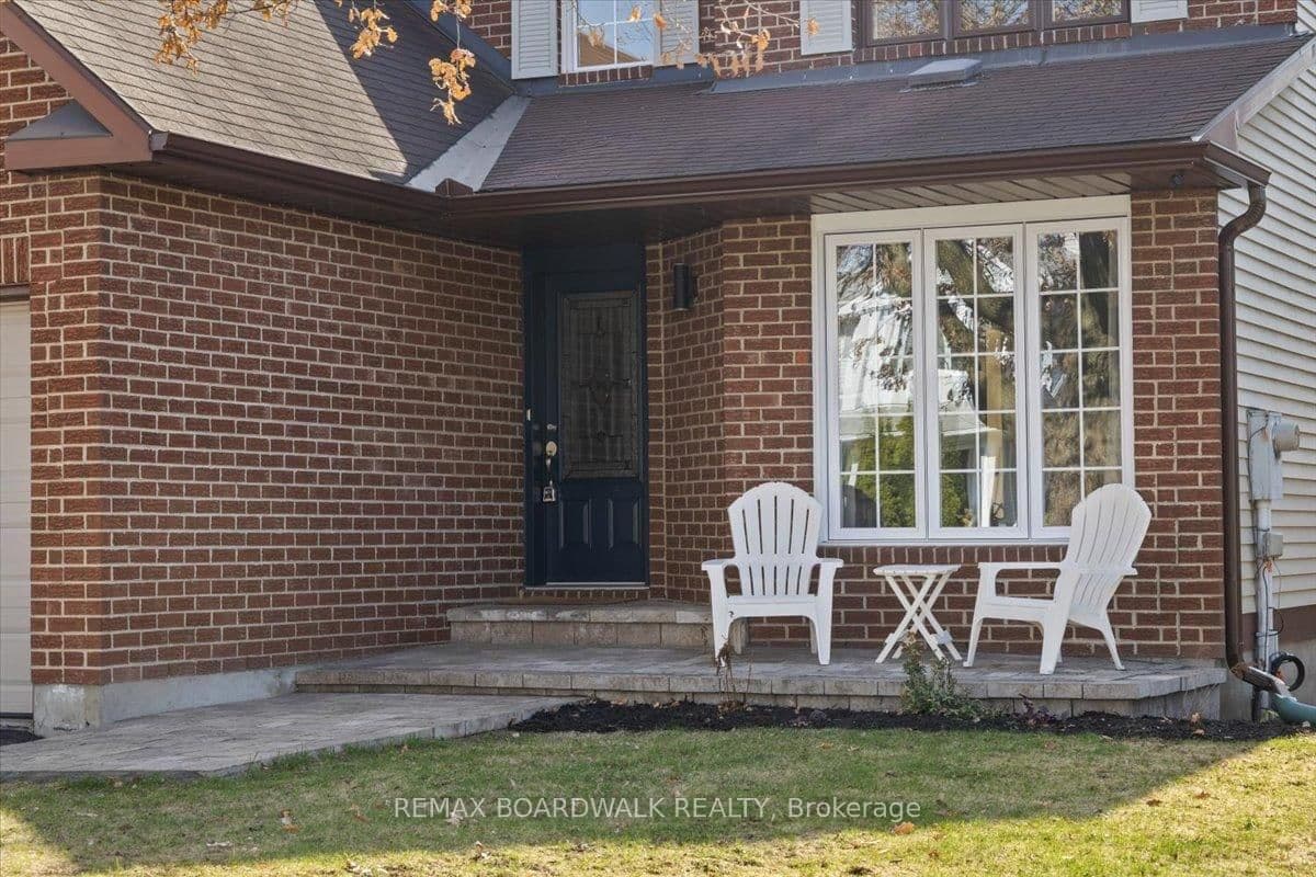 1715 Teakdale Avenue, Orleans, ON — photo 3