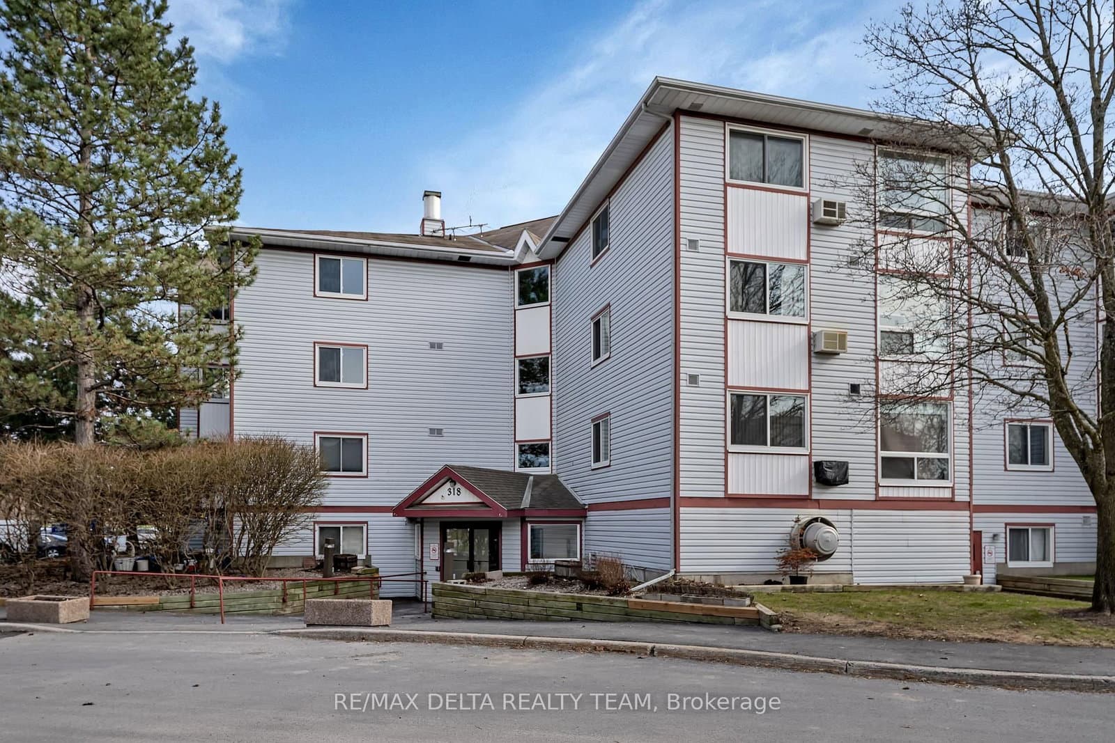 119 - 318 LORRY GREENBERG Drive, Ottawa, ON — photo 2