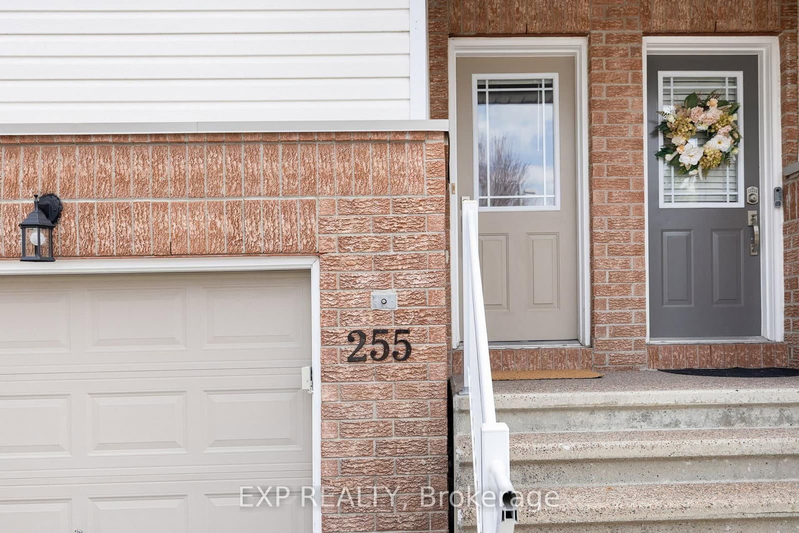 255 Gershwin Private, Ottawa, ON — photo 2