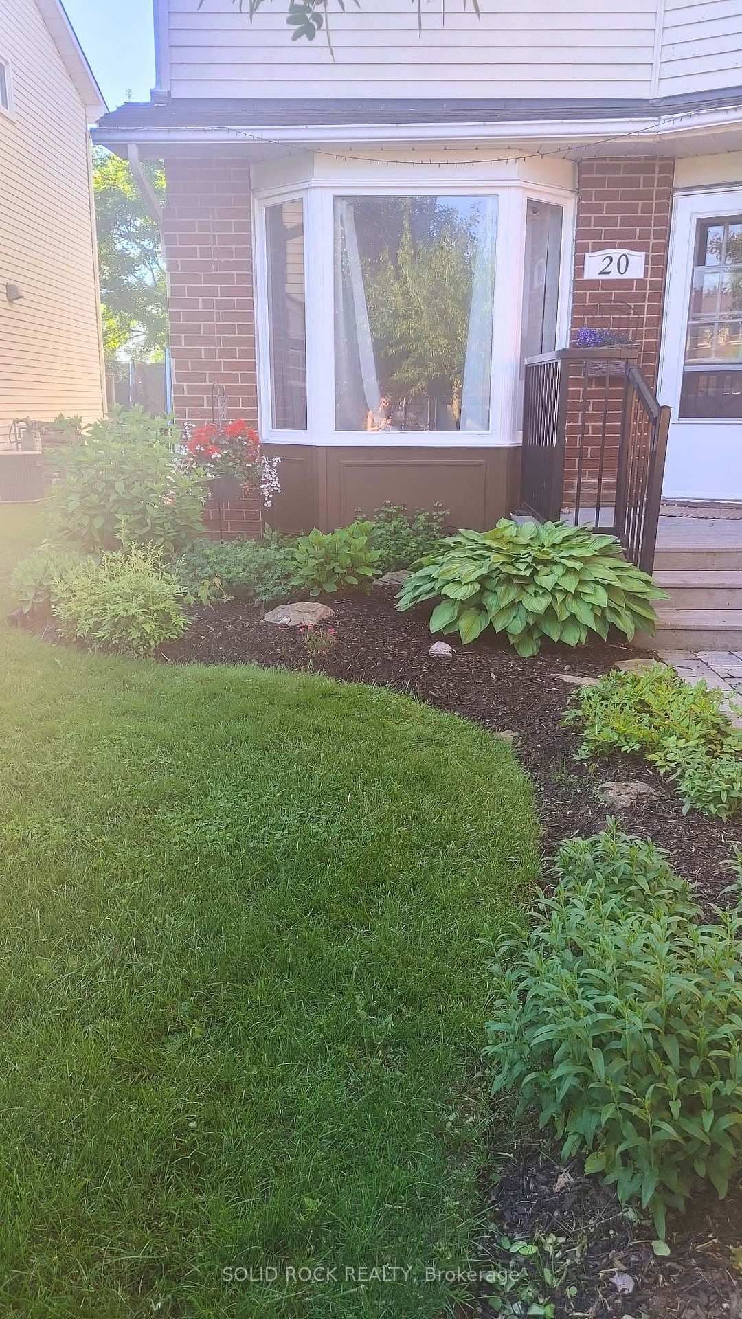 20 Shetland Way, Kanata, ON — photo 3