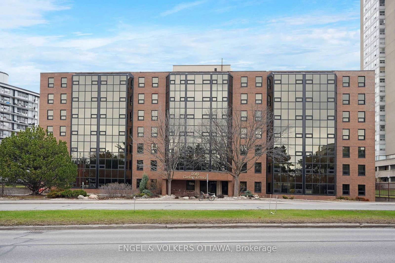 505 - 2019 Carling Avenue, Ottawa, ON