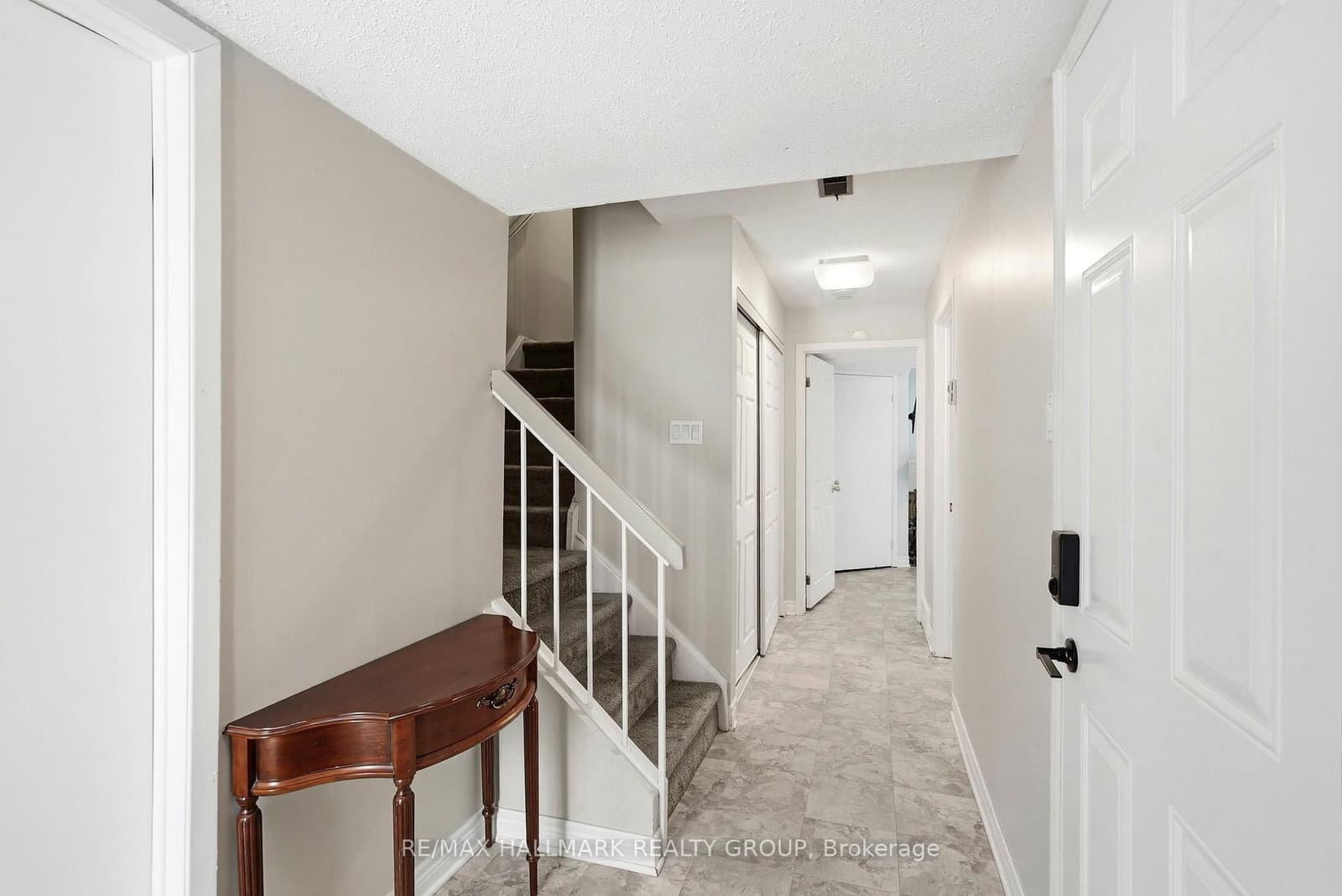 6935 Du Bois Avenue, Ottawa, ON — photo 3