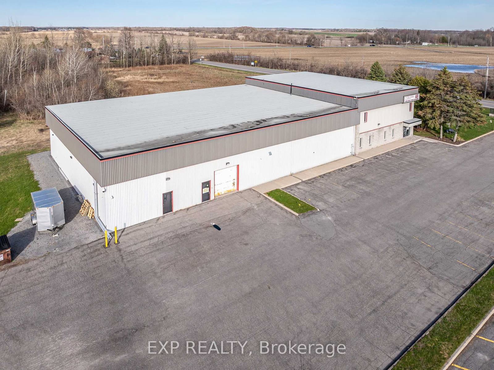 5935 Ottawa Street, Richmond, ON — photo 2