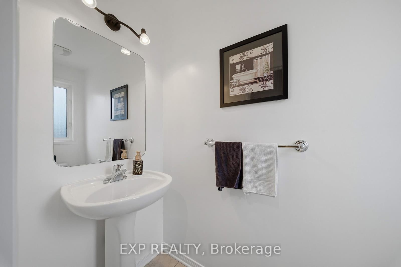 300 London Terrace, Ottawa, ON — photo 3