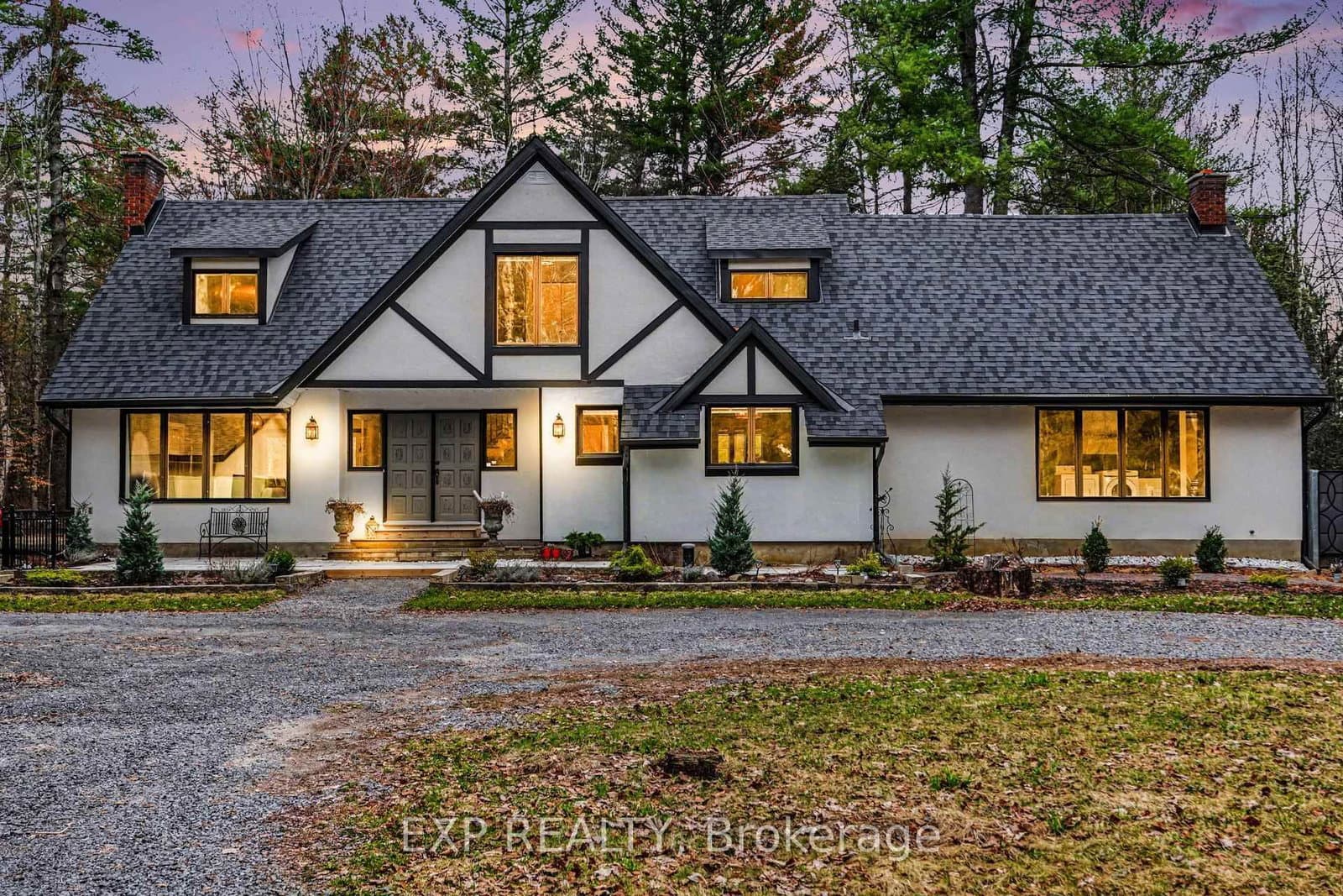 2844 Old Almonte Road, Carp, ON