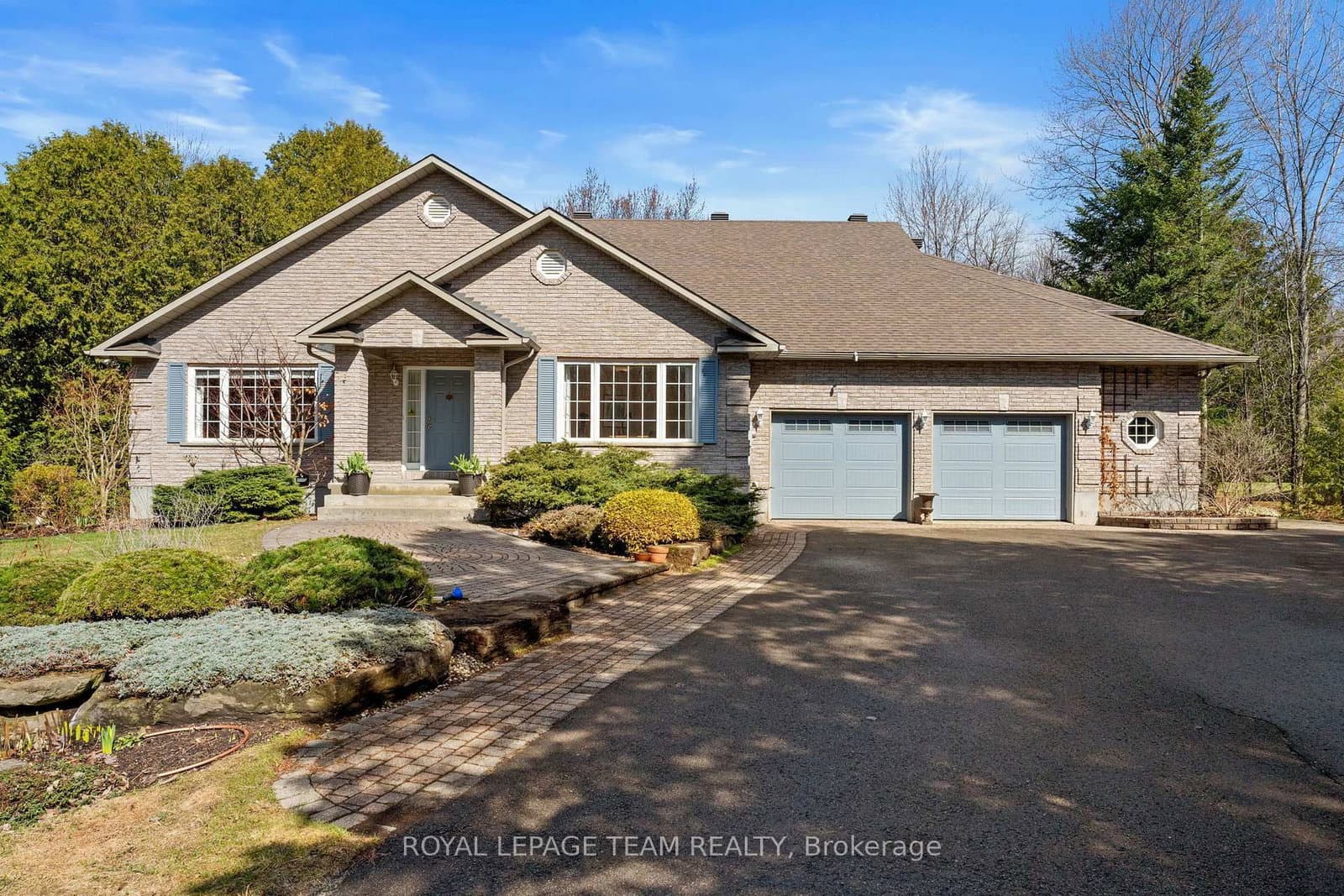 6461 Waddion Drive, Ottawa, ON — photo 2