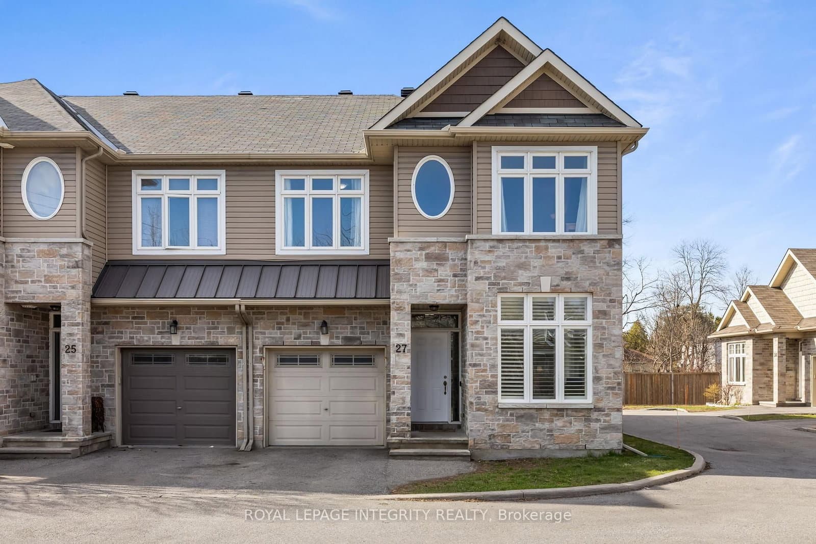 27 Orange Blossom Private, Gloucester, ON