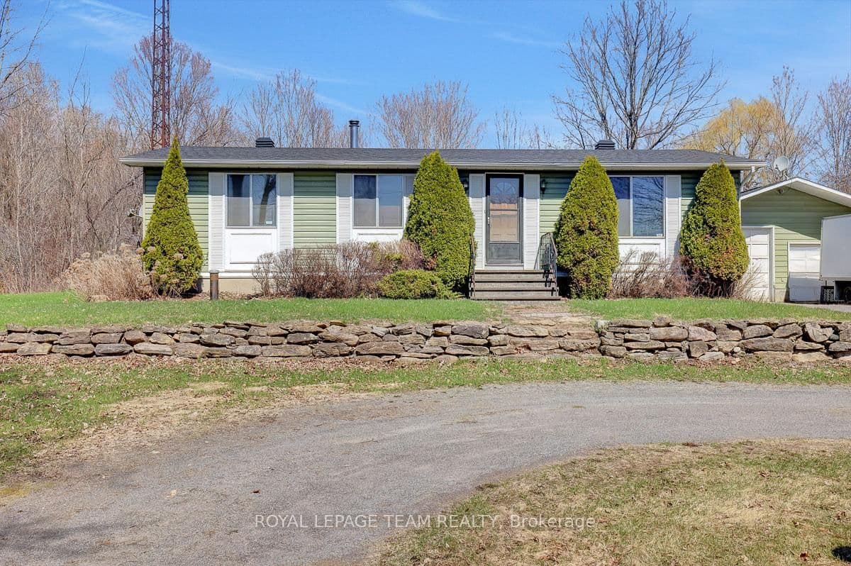 5523 Mitch Owens Road, Ottawa, ON
