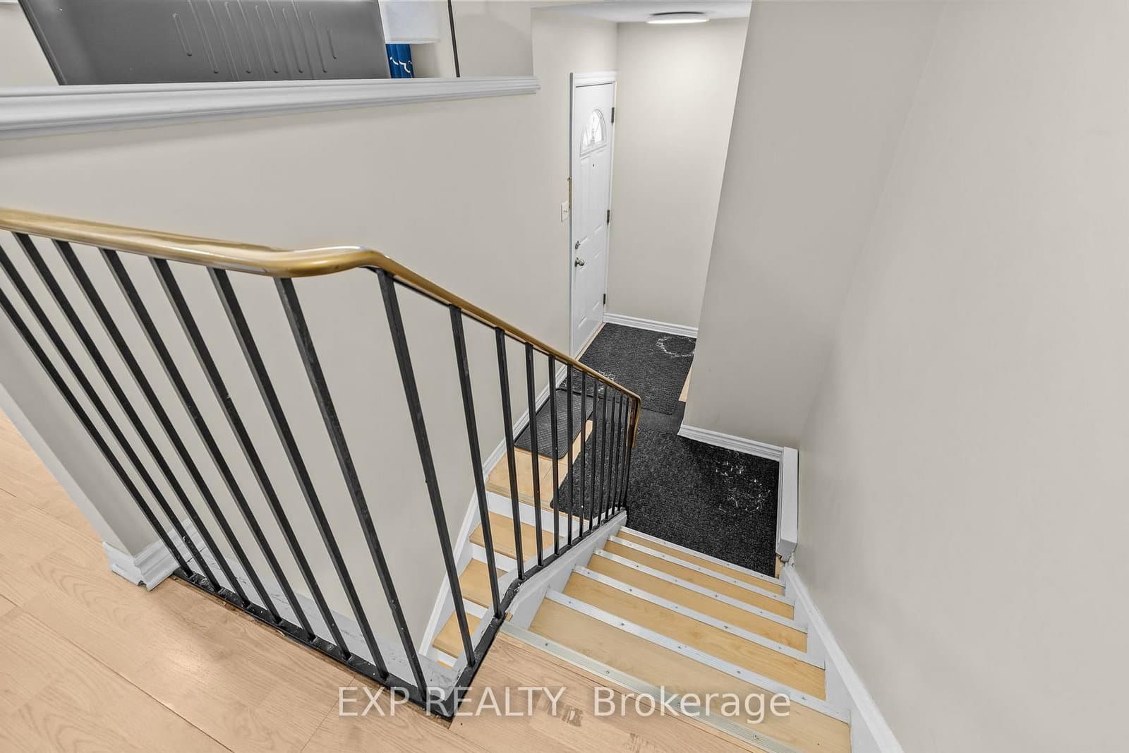 I - 5 BANNER Road, Ottawa, ON — photo 3